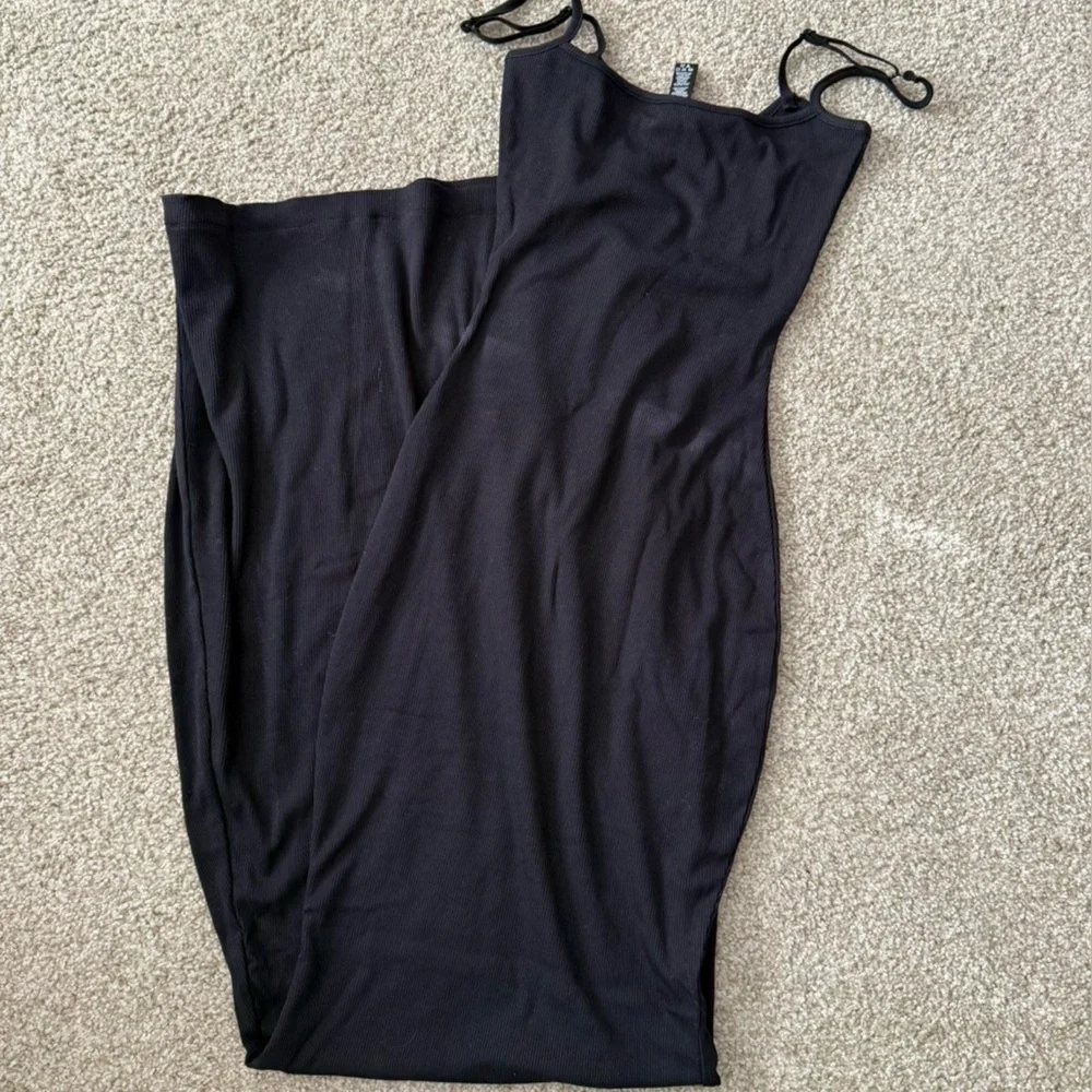 SKIMS Sleek Black Maxi Dress - Picture 3 of 4